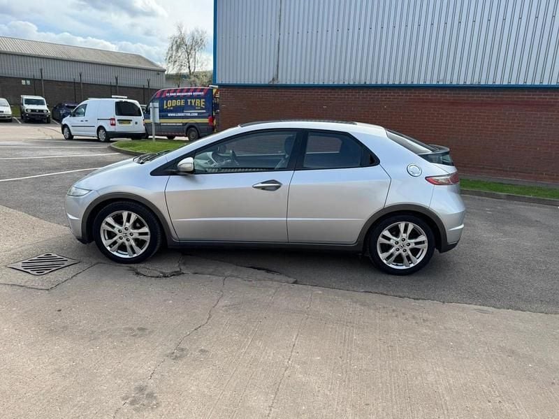 Used Honda Civic EX 140 HP (102 kW) 2009 Silver Hatchback