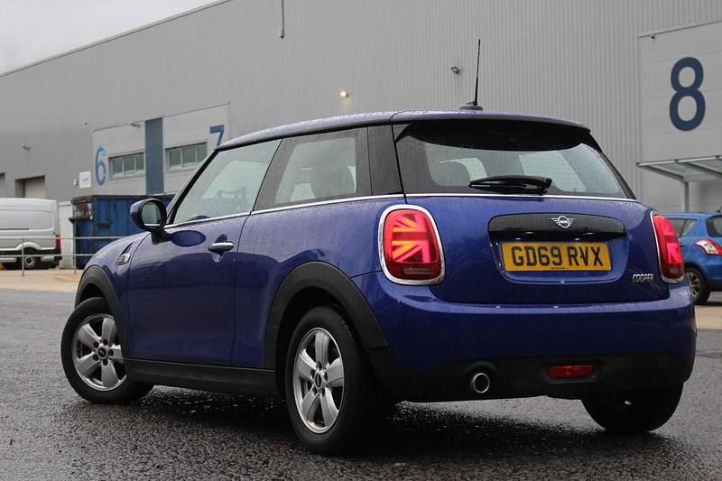 Used Mini Cooper Classic 2020 Blue Hatchback