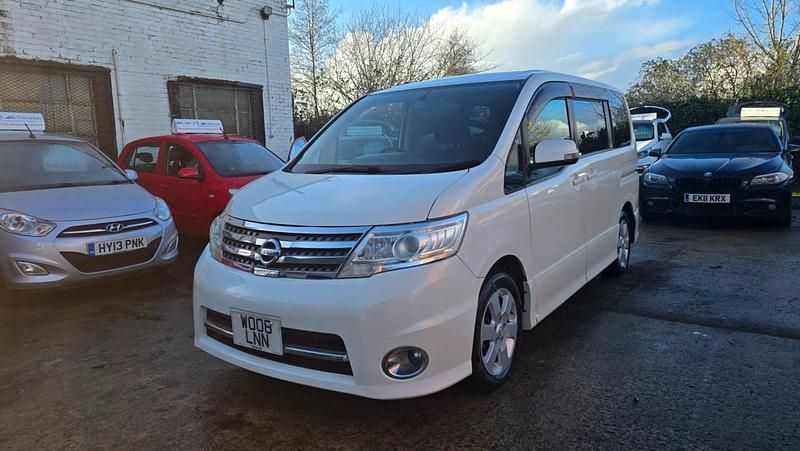 Used Nissan Serena 2008 White MPV