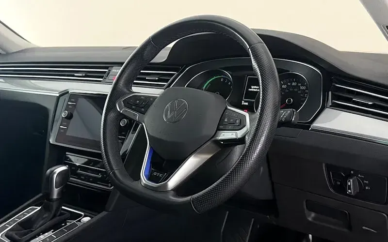 Used VW Passat GTE 218 HP (160 kW) 2022 Black Estate