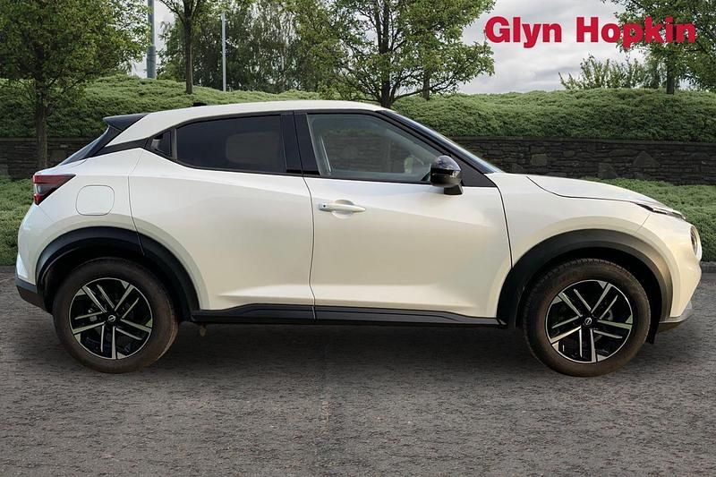 Used Nissan Juke N-Connecta 143 HP (105 kW) 2025 White SUV