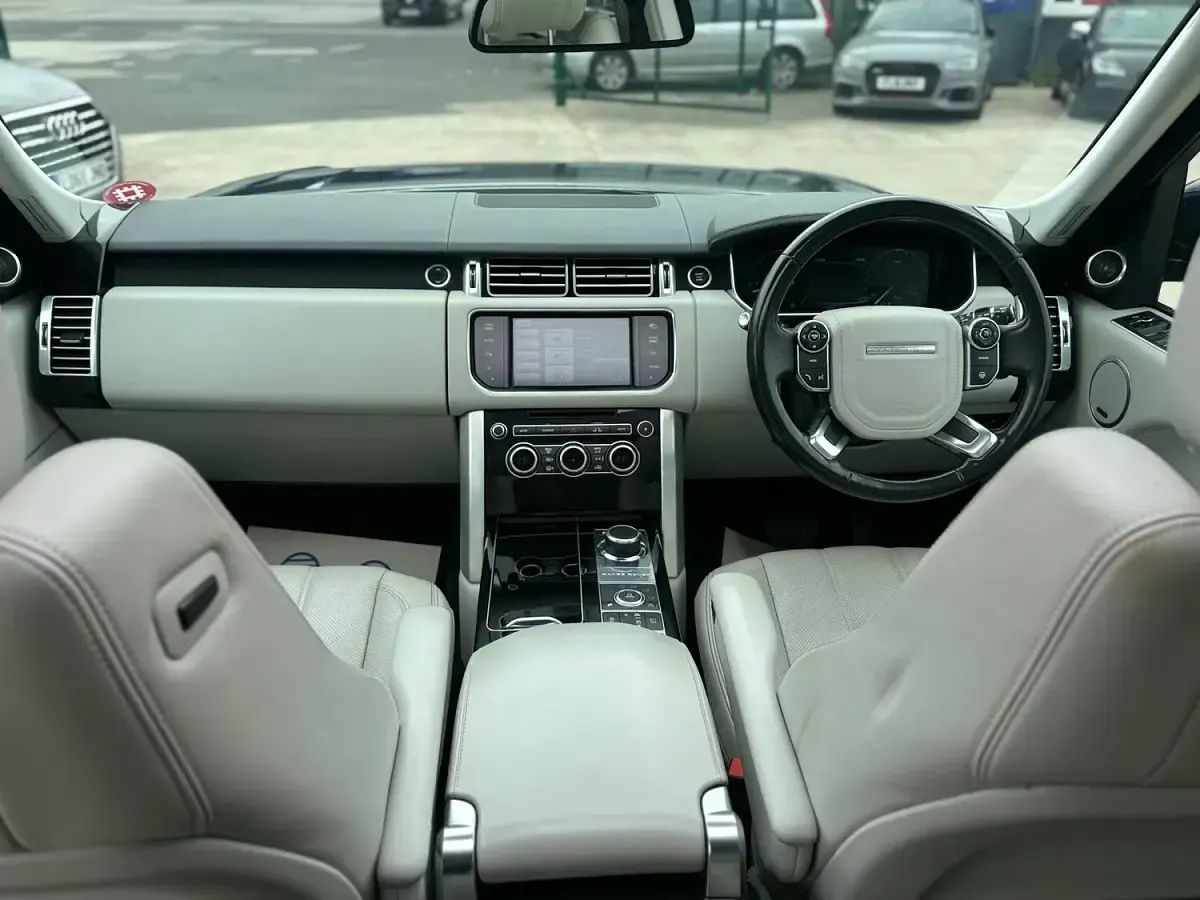 Used Land Rover Range Rover Vogue SE 339 HP (249 kW) 2015 Blue SUV