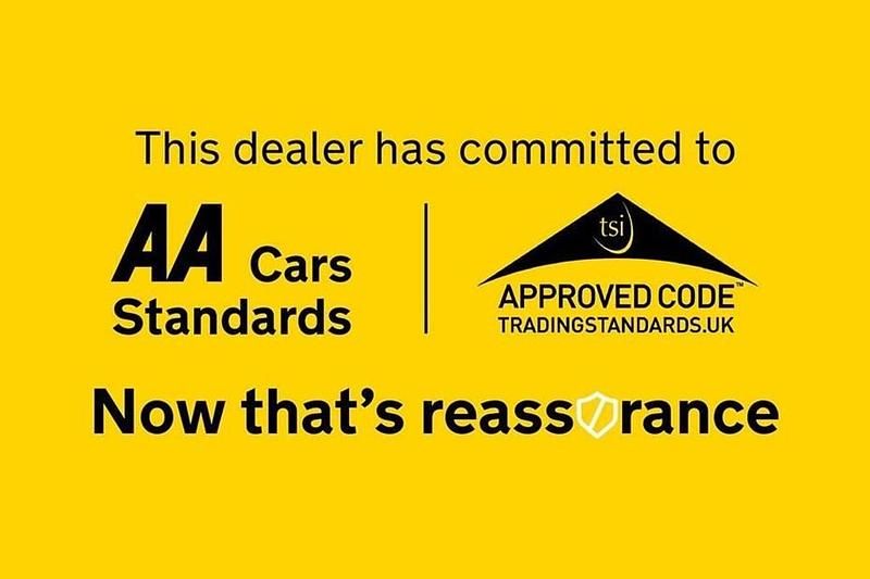 Used Mercedes A180 AMG Line Premium 109 HP (80 kW) 2016