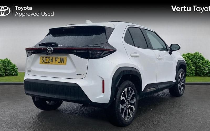 Used Toyota Yaris Hybrid Design 116 HP (85 kW) 2026 Estate