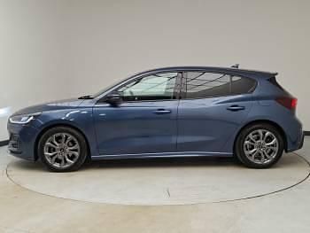 Used Ford Focus ST-Line 125 HP (91 kW) 2022 Blue Hatchback