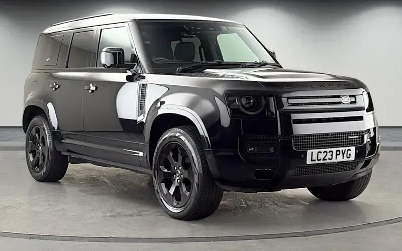 Used Land Rover Defender SE Dynamic 249 HP (183 kW) 2025 SUV
