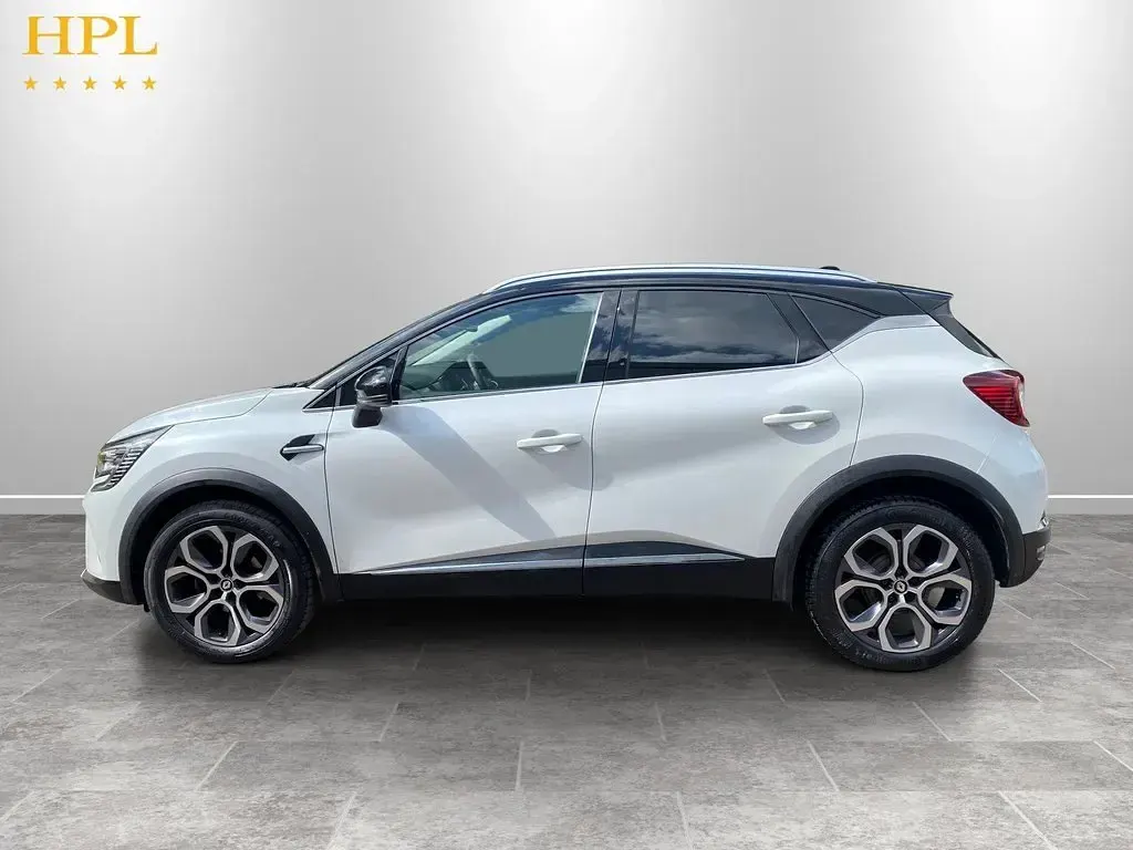 Used Renault Captur Techno 90 HP (66 kW) 2023 White SUV