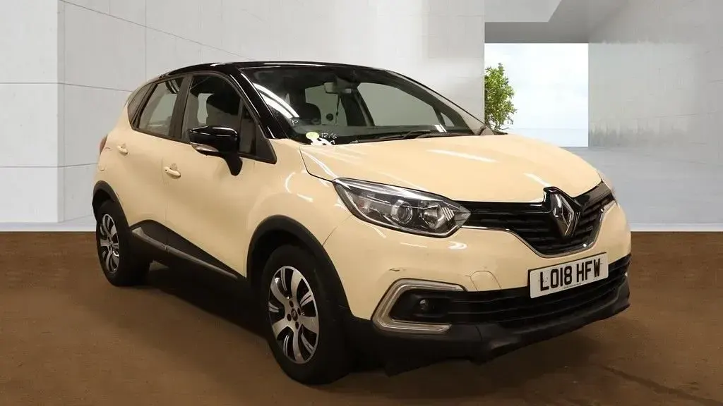 Used Renault Captur Play 90 HP (66 kW) 2018 SUV