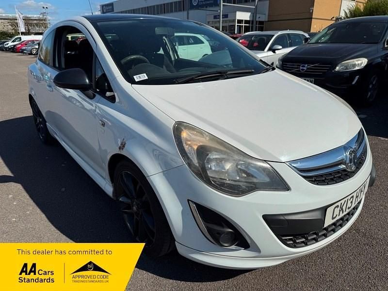 Second-hand Vauxhall Corsa Edition 2013 Alb Hatchback
