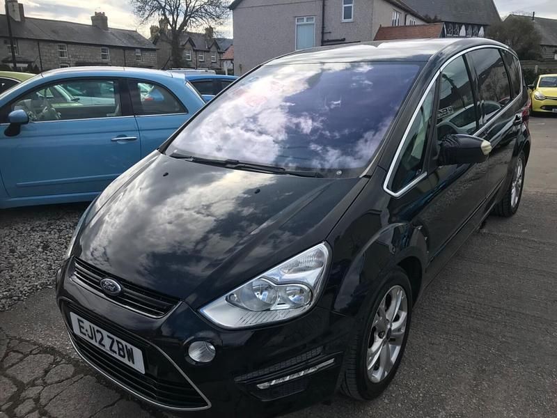 Used Ford S-MAX Titanium 163 HP (119 kW) 2012 Black MPV