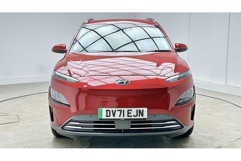 Used Hyundai Kona Premium 100 kW (136 HP) 2021 Red SUV