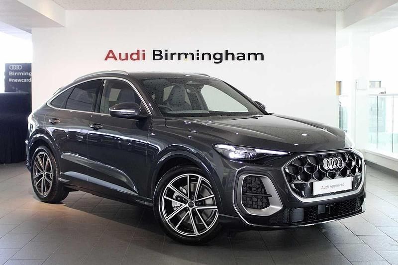 Grey New 2025 Audi Q5 SUV | £55,000 - Image 1/4