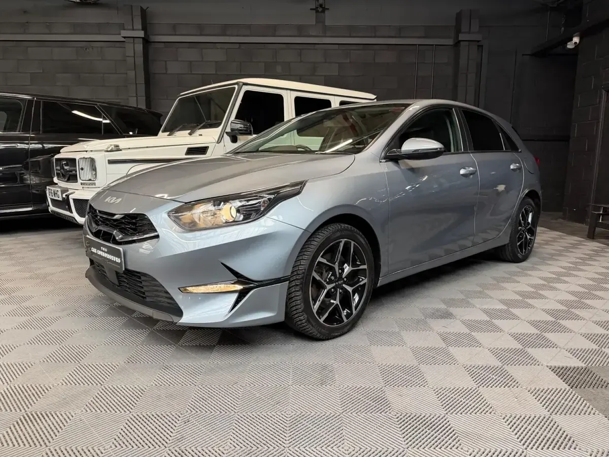 Used Kia Ceed 2023 Silver Hatchback