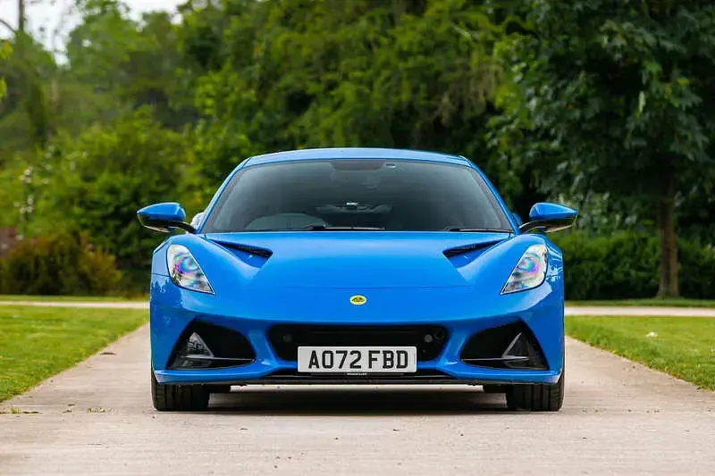 Used Lotus Emira 400 HP (294 kW) 2022 Blue Coupe