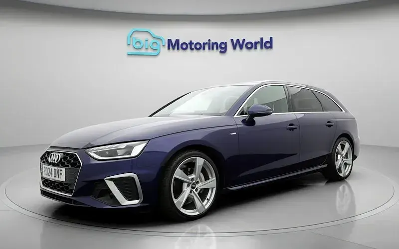 Used Audi A4 S-Line 204 HP (150 kW) 2024 Blue Estate