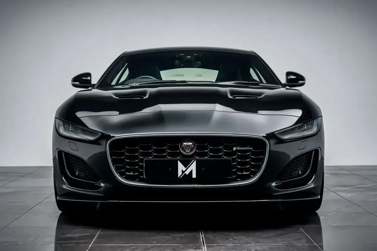 Używany Jaguar F-Type R-Dynamic 450 KM (330 kW) 2021 Czarny Coupe