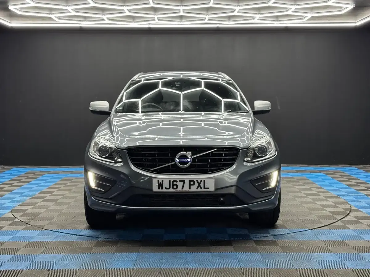 Used Volvo XC60 R-Design 2017 Grey SUV