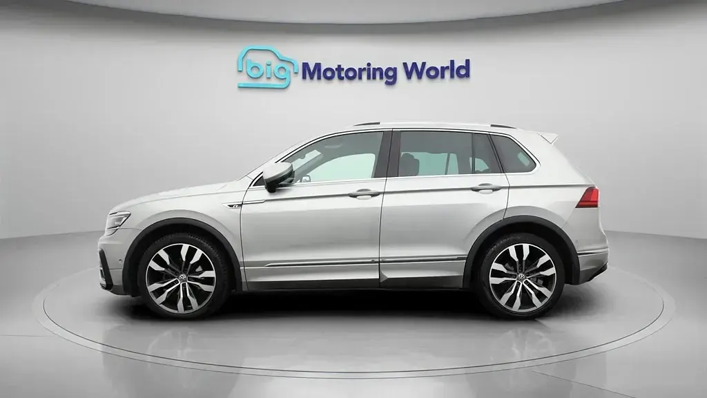 Second-hand VW Tiguan R-line 150 CP (110 kW) 2019 Argintiu SUV