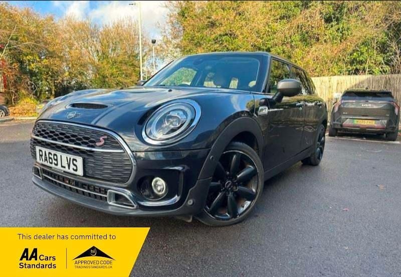 Blue/black Used 2019 Mini Cooper S Clubman Exclusive Estate | £14,490 (Fair price) - Image 1/4