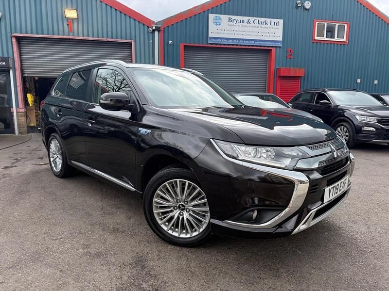 Used Mitsubishi Outlander P-HEV 2019 Black Estate