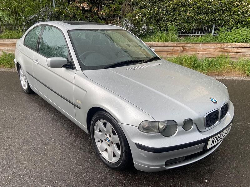 Used BMW 316 Compact 115 HP (84 kW) 2002 Silver Hatchback