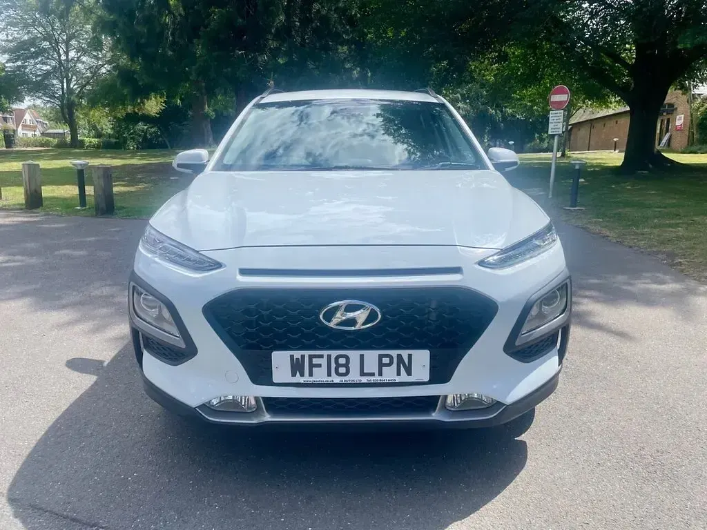 Used Hyundai Kona SE 120 HP (88 kW) 2018 White SUV