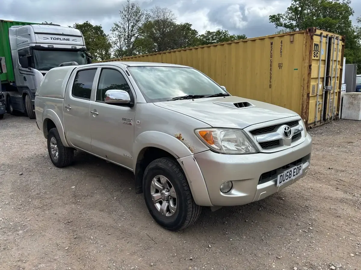 Used Toyota HiLux 2008 Silver Pickup