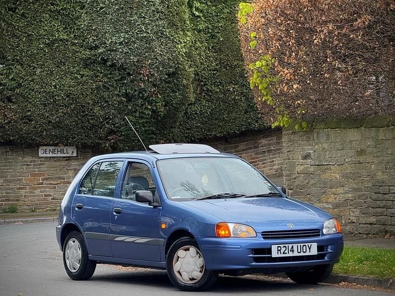 Blue Used 1997 Toyota Starlet Hatchback | £1,999 - Image 1/4