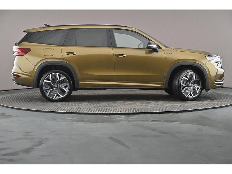 Used Skoda Kodiaq SportLine 147 HP (108 kW) 2025 Bronx gold metallic SUV