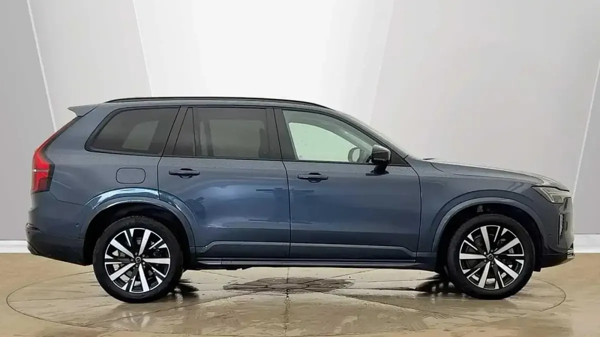 Used Volvo XC90 Plus 455 HP (334 kW) 2025 Blue SUV