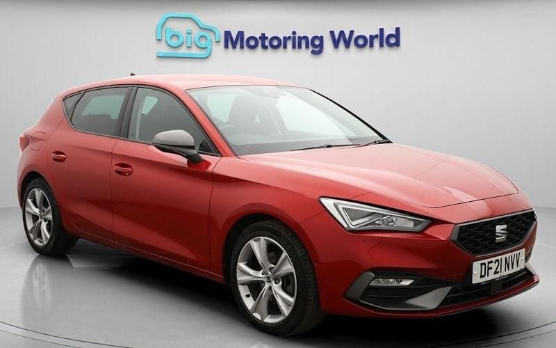 Begagnad Seat Leon FR 131 HK (96 kW) 2023 Halvkombi