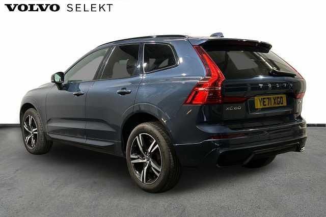 Used Volvo XC60 R-Design 194 HP (142 kW) 2022 SUV