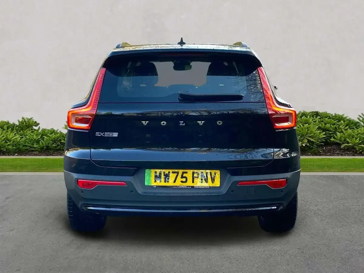 Nuevo Volvo EX40 Plus 185 kW (252 CV) 2025 Negro SUV