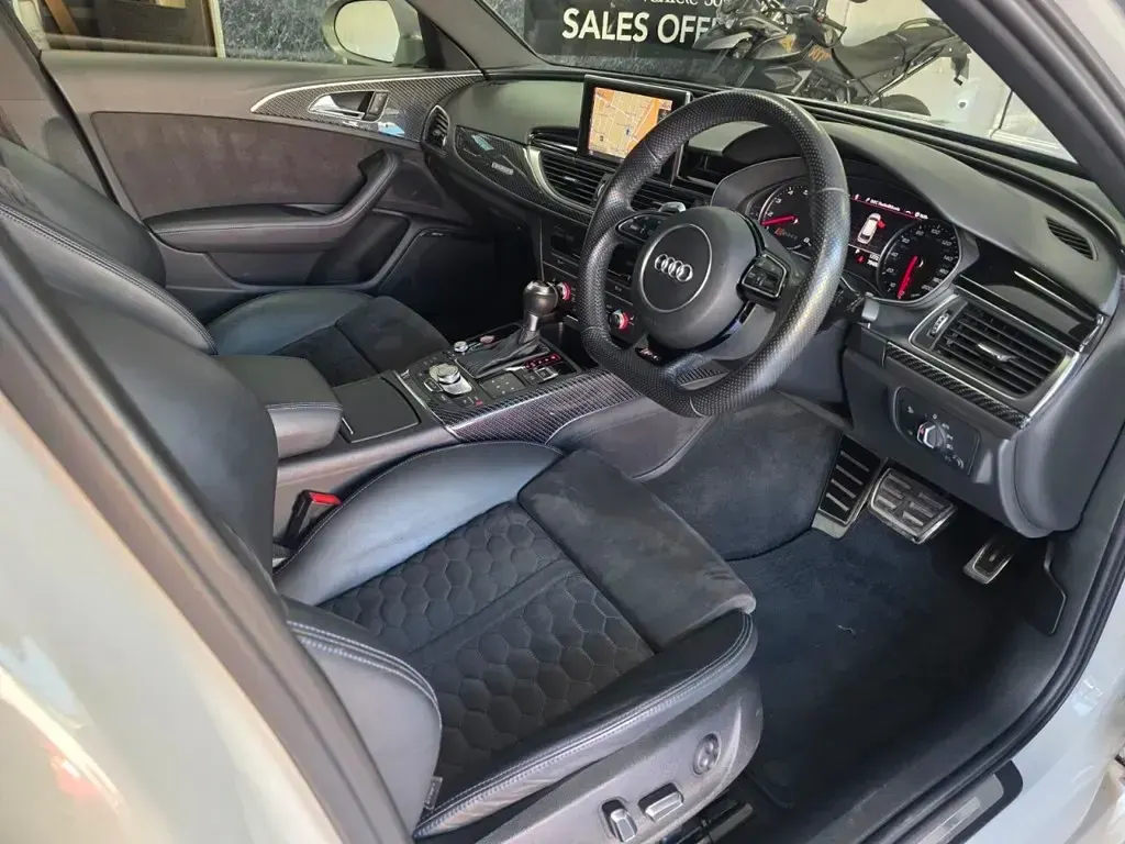 Used Audi RS6 Performance 605 HP (444 kW) 2017 White Estate