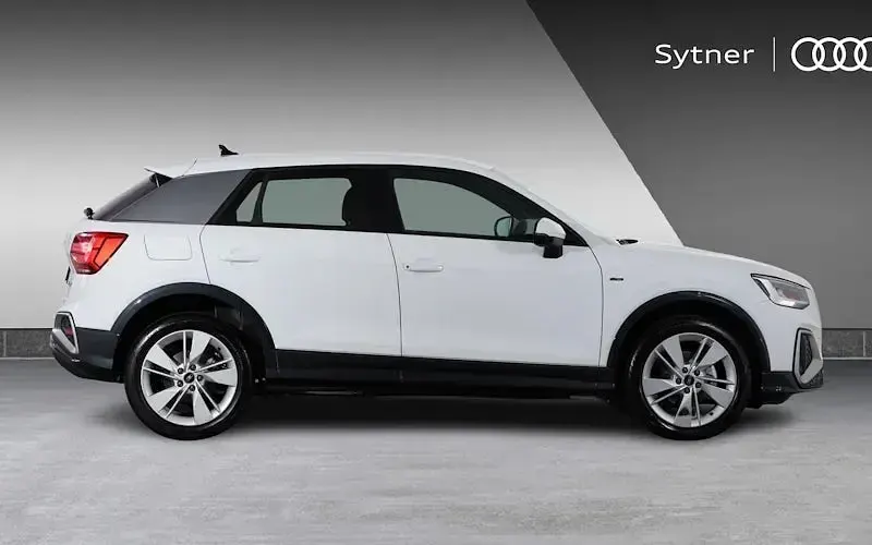 Nouă Audi Q2 S-Line 150 CP (110 kW) 2026 SUV
