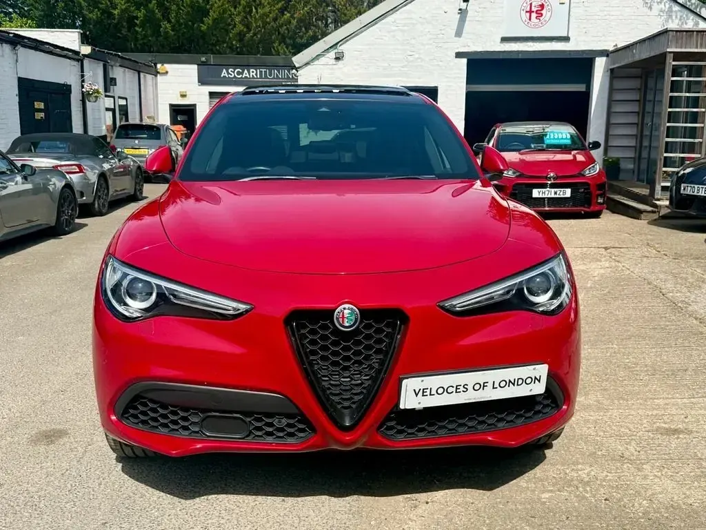 Used Alfa Romeo Stelvio Veloce 280 HP (205 kW) 2020 Red SUV