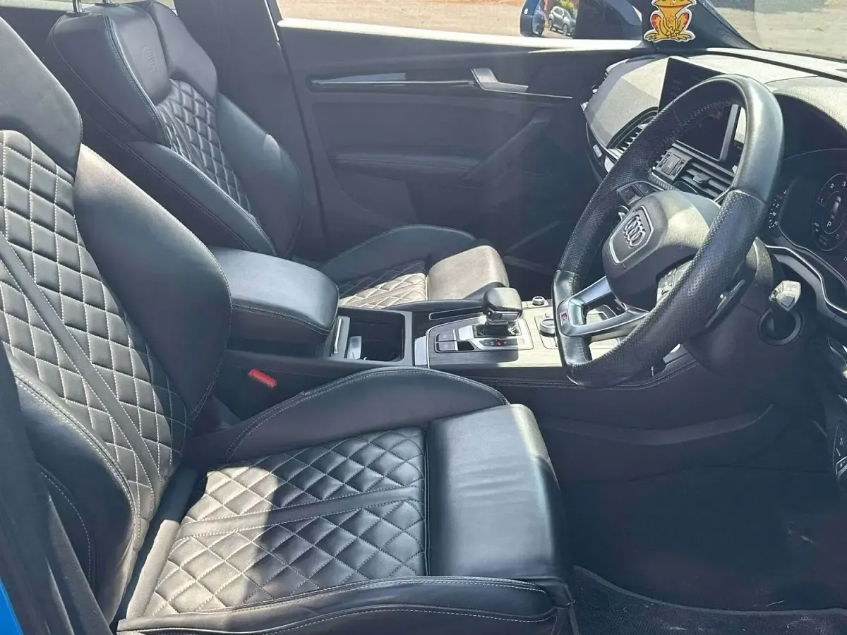 Used Audi Q5 Advanced 2019 Blue SUV