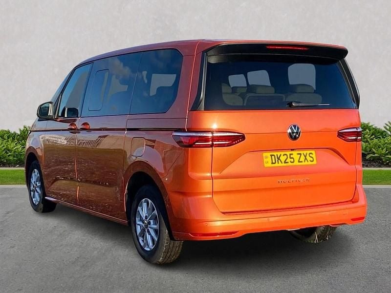 Used VW Multivan Life 150 HP (110 kW) 2025 Orange MPV
