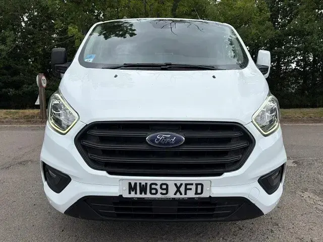 Used Ford Transit Custom Trend 130 HP (95 kW) 2020 White Van