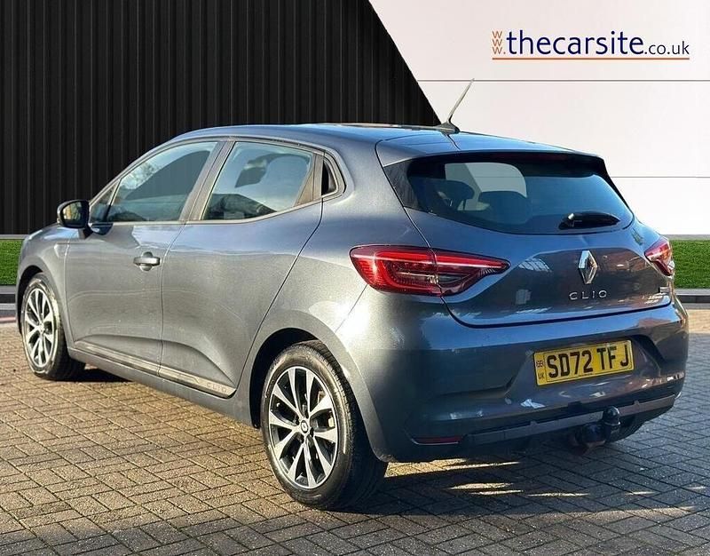 Used Renault Clio V Evolution 145 HP (106 kW) 2022 Grey Hatchback