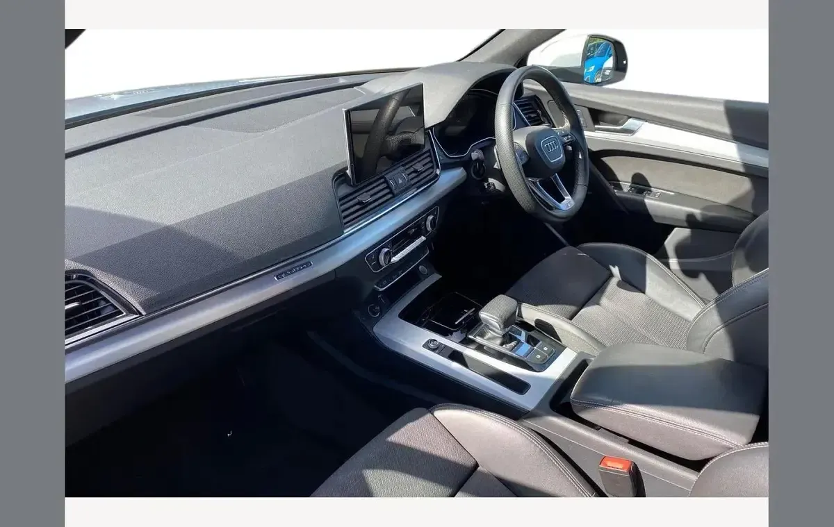 Used Audi Q5 S-Line 204 HP (150 kW) 2023 Silver SUV