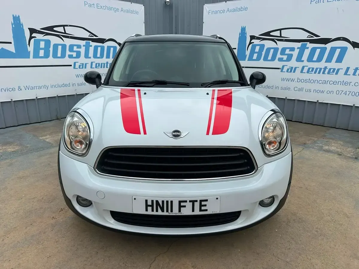 Used Mini Cooper D 2011 White Hatchback