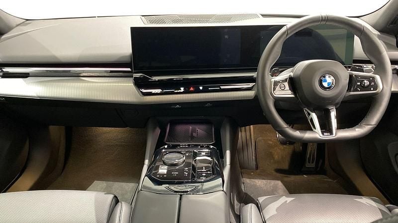 Used BMW 520 M Sport 205 HP (150 kW) 2024 Grey