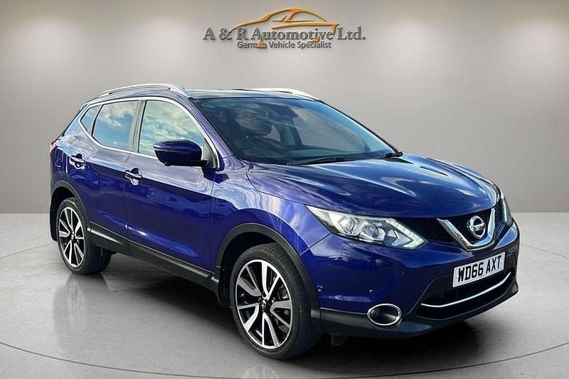 Blue Used 2017 Nissan Qashqai Tekna SUV | £7,880 (Fair price) - Image 1/1