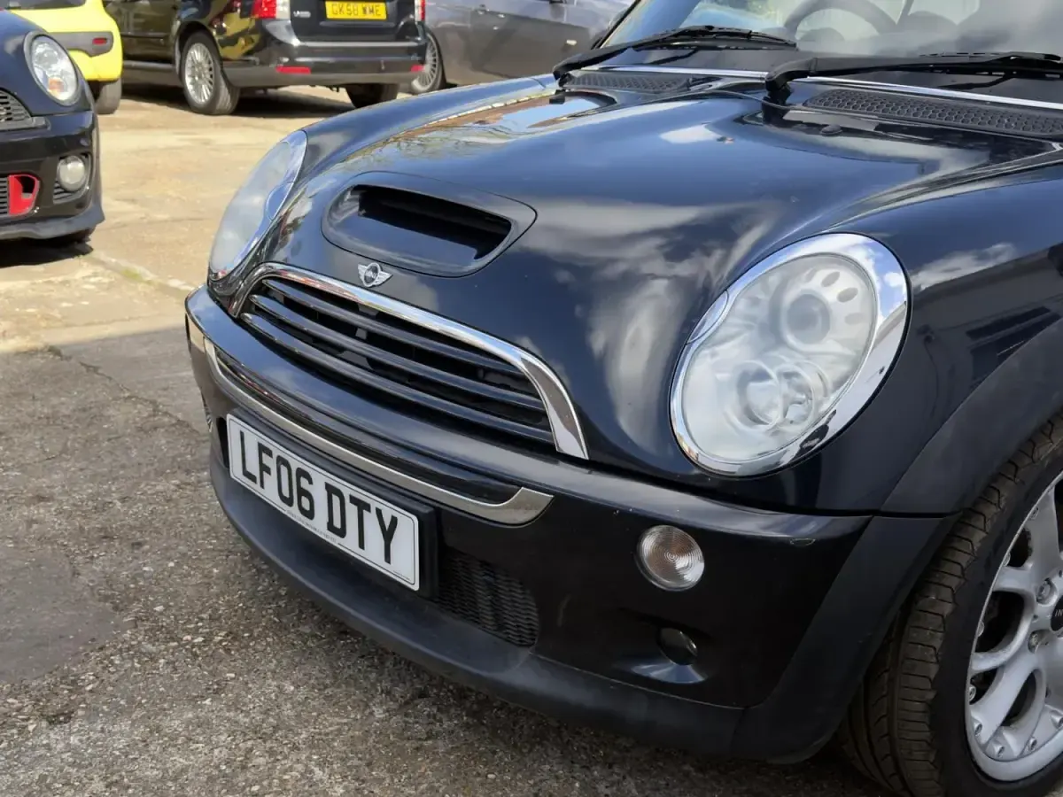 Używany Mini Cooper S Cabriolet 163 KM (119 kW) 2006 Czarny Kabriolet