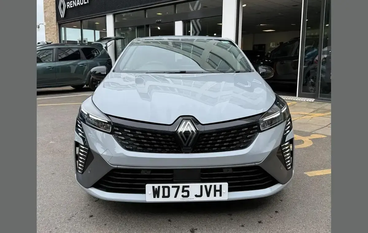 Used Renault Clio Esprit Alpine 143 HP (105 kW) 2026 Ceramic grey  Hatchback