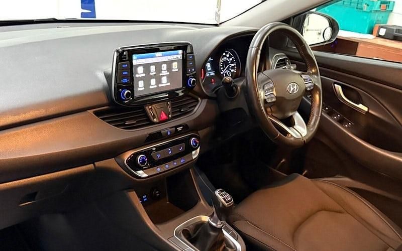 Used Hyundai i30 SE 110 HP (80 kW) 2018 Hatchback