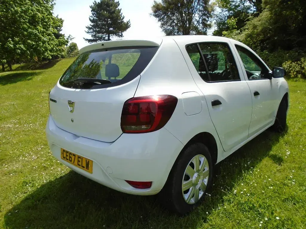 Used Dacia Sandero Ambiance 2017 White Hatchback