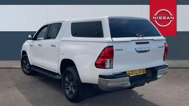 Begagnad Toyota HiLux 150 HK (110 kW) 2022 Pickup