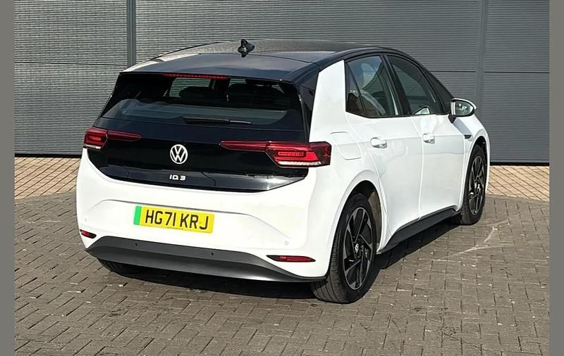 Used VW ID.3 Pro Performance 150 kW (204 HP) 2022 White Hatchback